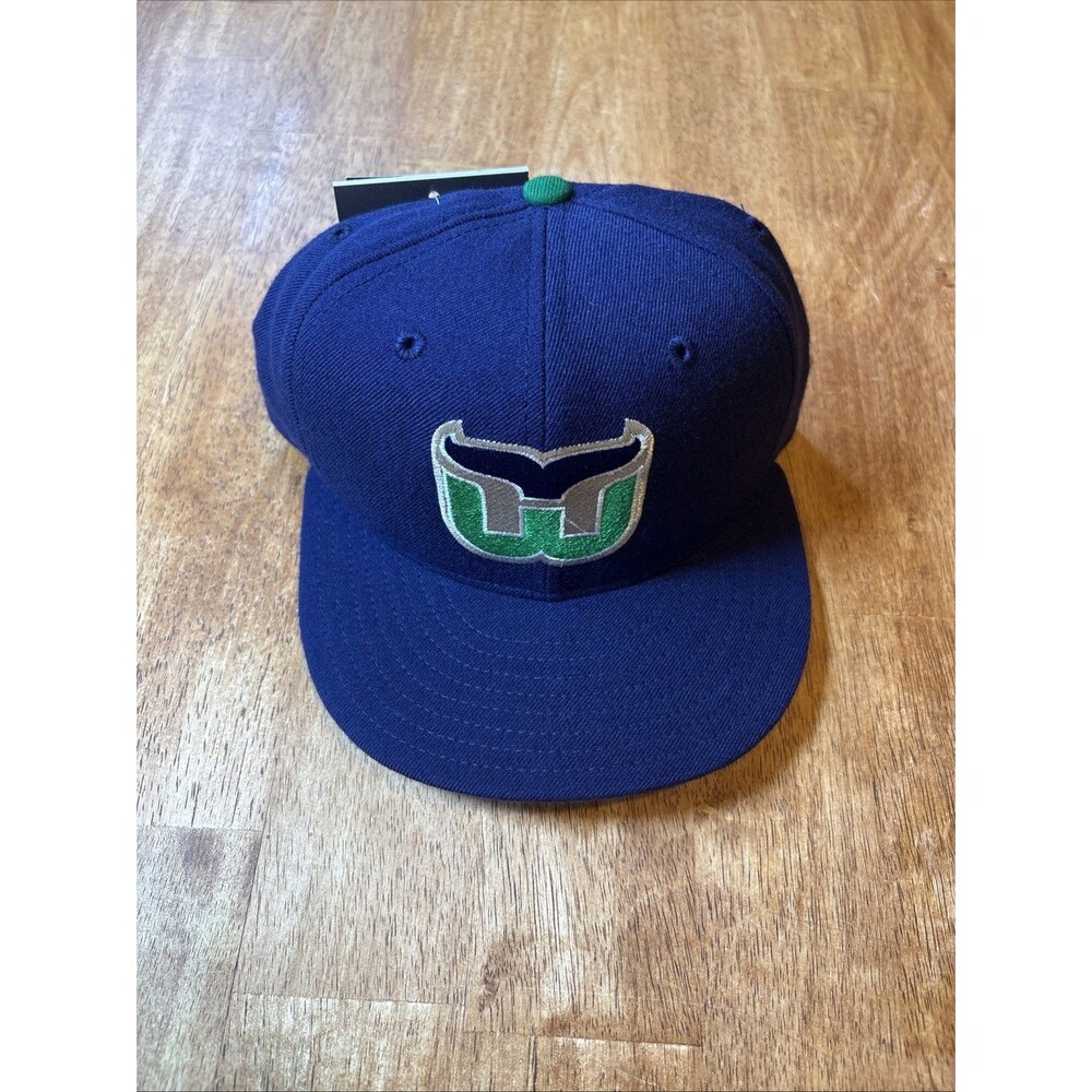 VINTAGE HARTFORD WHALERS Hat CAP NEW ERA Pro Model NHL FITTED Sz 7 NAVY NWT